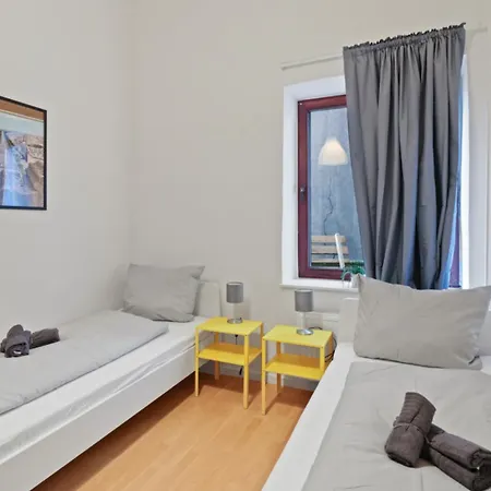 Apartment Bege Worklounge *